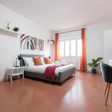 Domvs Clavdia - Metro Station, 8 Min To Center, Roma, 6pax, A-c Daire