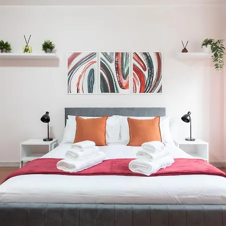 Apartamento Domvs Clavdia - Metro Station, 8 Min To Center, Roma, 6pax, A-c